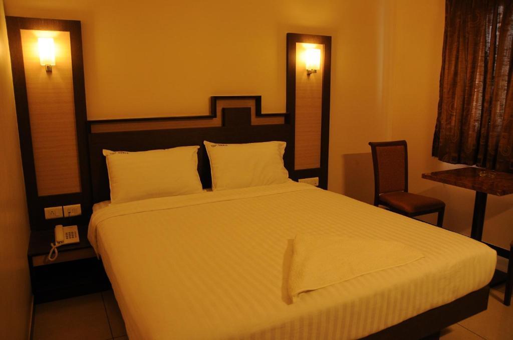 Hotel Viswas Tiruppur Eksteriør bilde